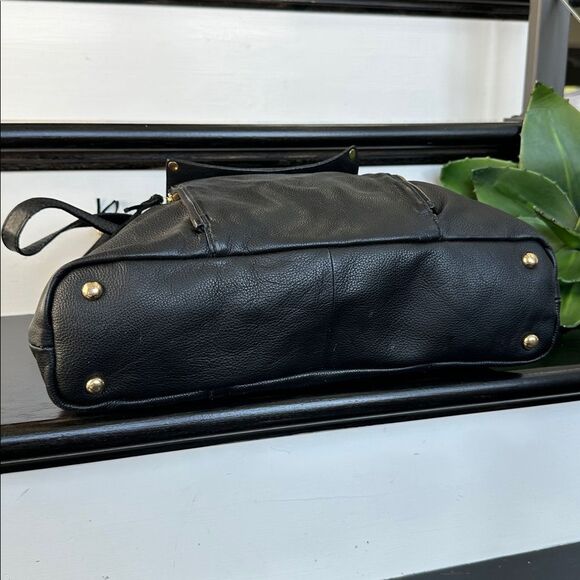 Kooba Genuine Leather  Shoulder Tote Bag, Soft Pebbled  Multi-Pocket Design - Picture 8 of 11